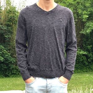 AE V-Neck Knit Sweater